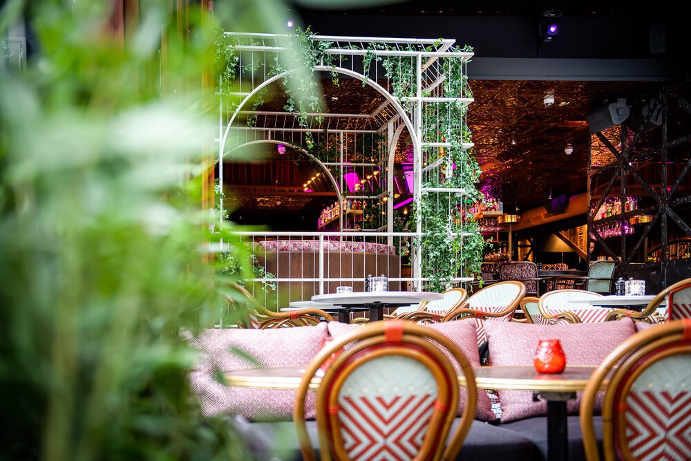 Rembrandtplein terrace seating